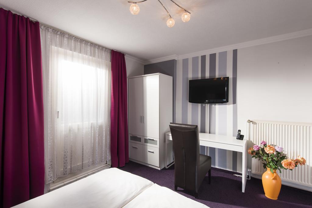 Hotel Buergerhof كولونيا الغرفة الصورة