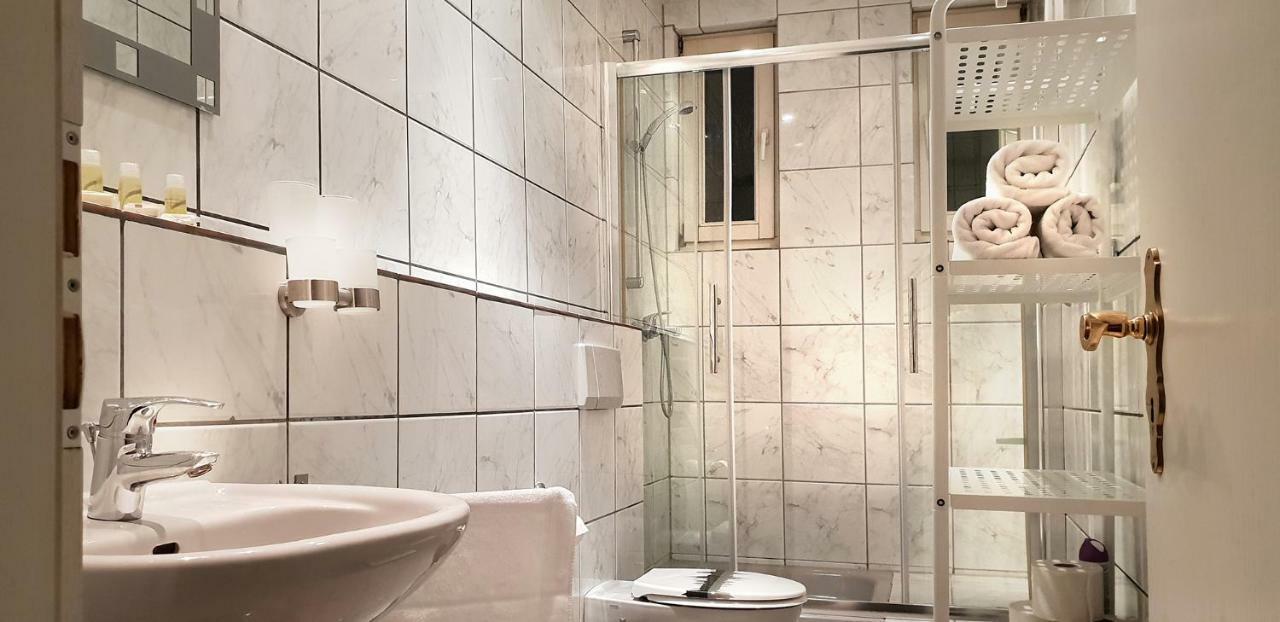 Hotel Buergerhof كولونيا المظهر الخارجي الصورة